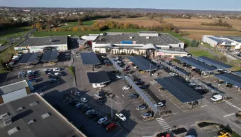 Parking Super U ombrière photovoltaïque par Developp'Sun