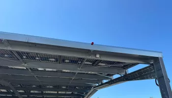 Ombrières photovoltaïque Developp'Sun sur le parking du Super U de Perreux